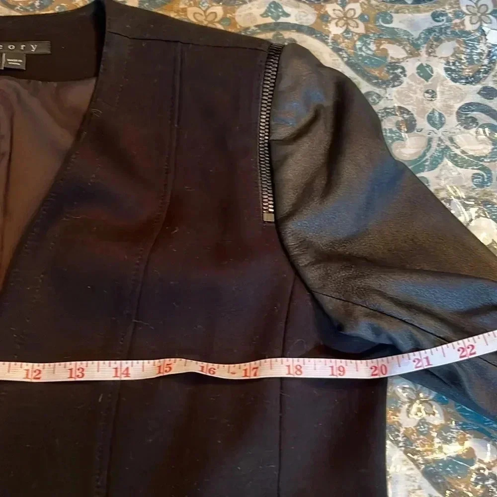 Theory blazer leather sleeves - Picture 6 of 8